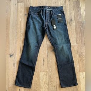 Banana Republic Men’s Rapid Movement Denim jeans size 32x30. NWT